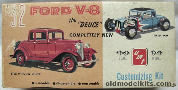 AMT 1/25 1932 Ford 5 Window Coupe 'The Deuce' - 3 In 1 Kit - Stock /  Custom / Competition, 232 plastic model kit
